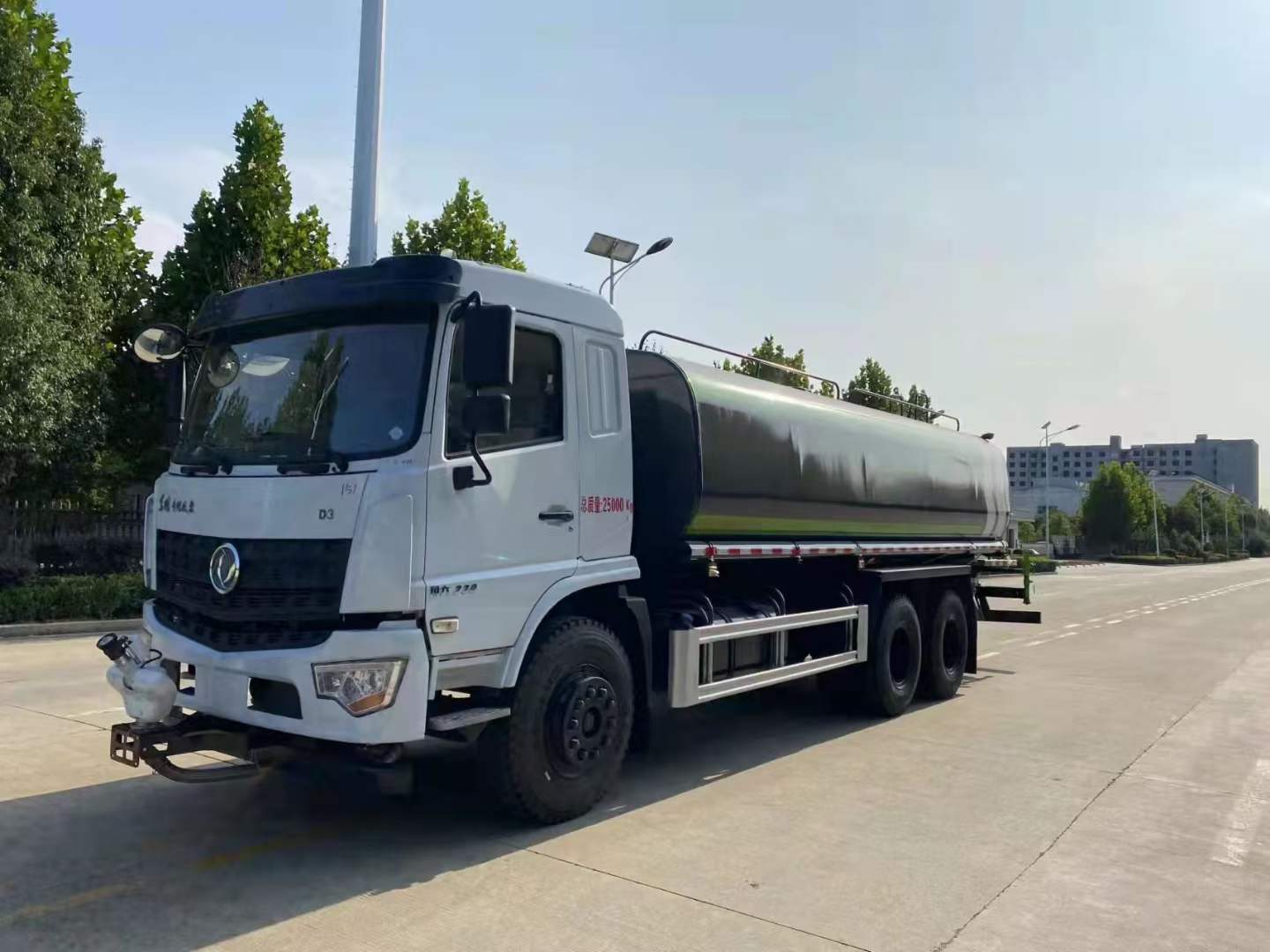 2025款3方洒水车：性能与效率的完美结合||2025款3方洒水车选购指南与使用优势